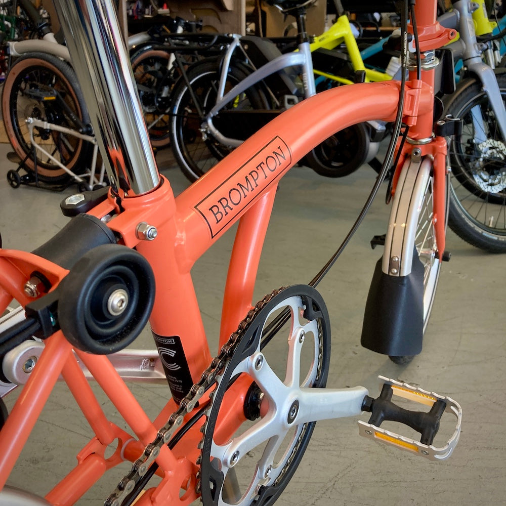 DEMO Brompton C Line Utility Mid Bar - Fire Coral