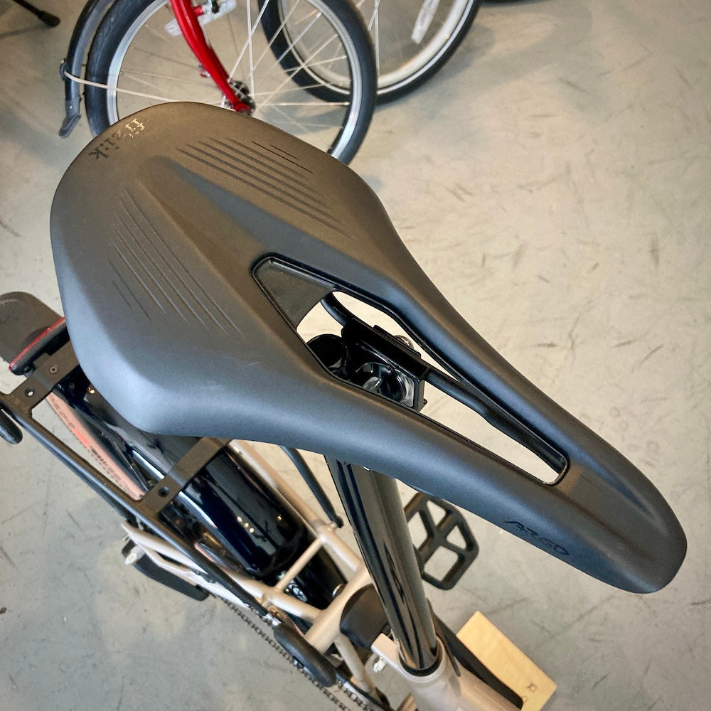 USED - 2025 Brompton G Line Medium Traildust White