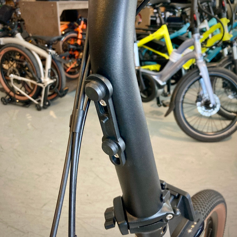 USED - 2025 Brompton G Line Medium Traildust White